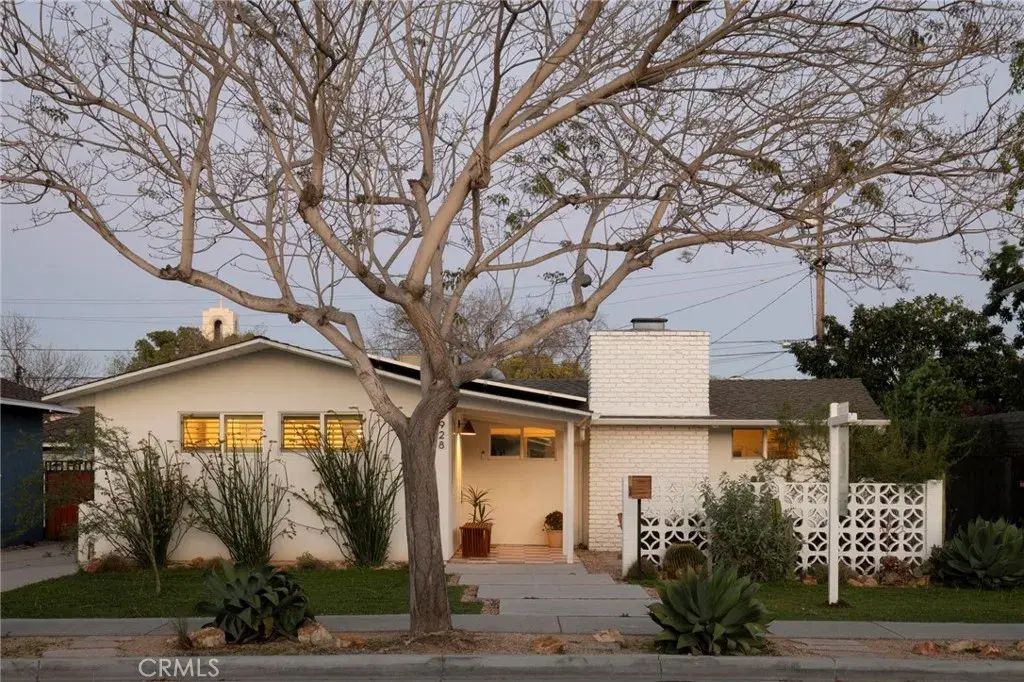 3928 Lemon, Long Beach