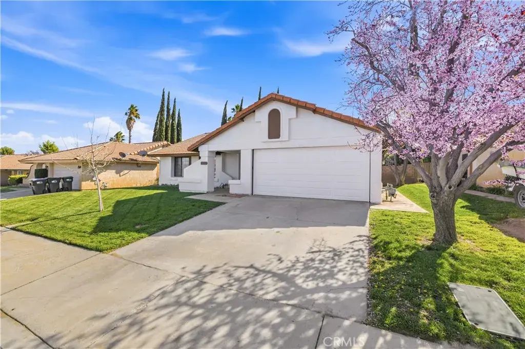 4654 Paseo Hermoso, Palmdale