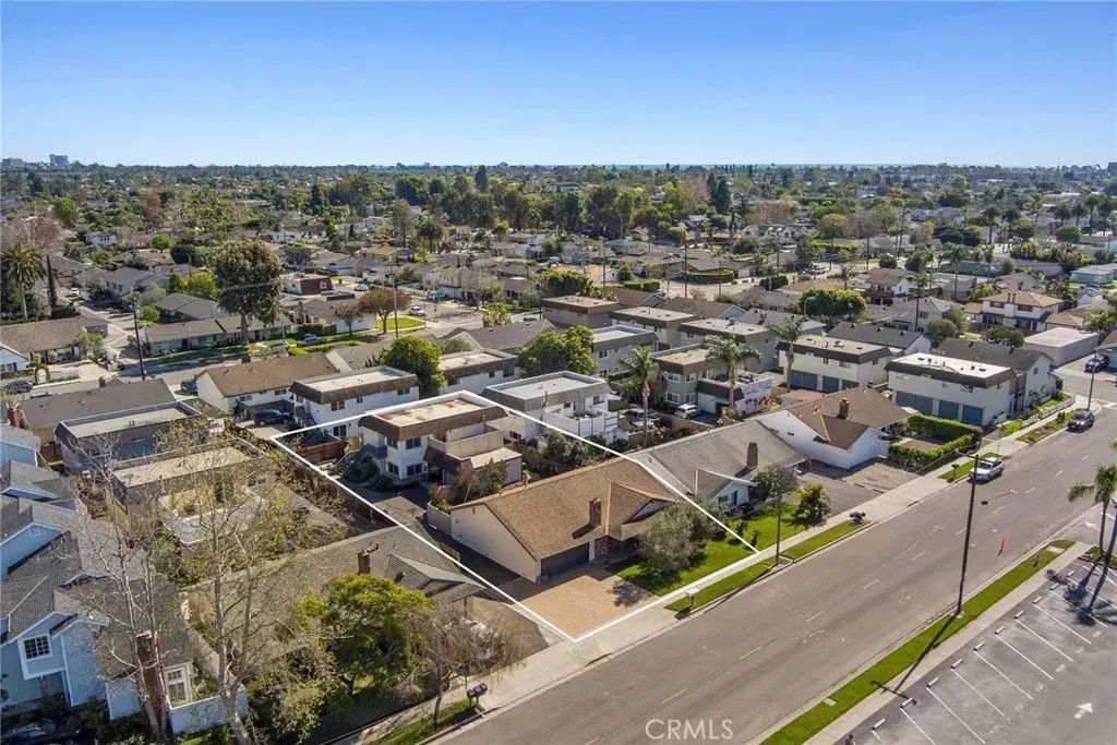 2048 Garden Lane, Costa Mesa