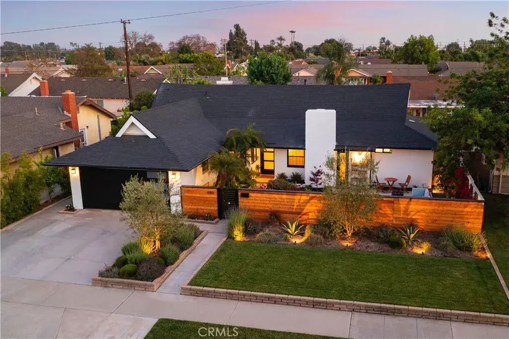 400 W Crystal View, Orange