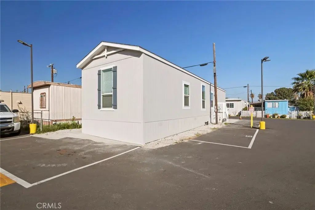 6154 Mission 65, Jurupa Valley