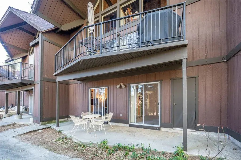 966 Willow Creek Road 24, Lake Arrowhead