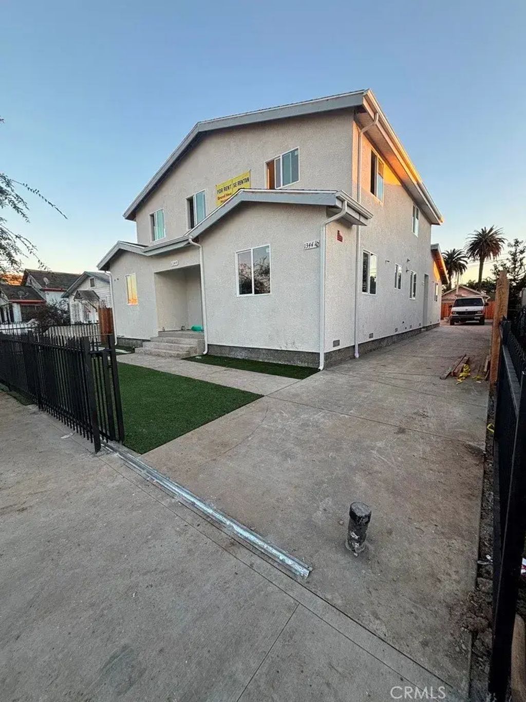 1344 W 83rd Place, Los Angeles