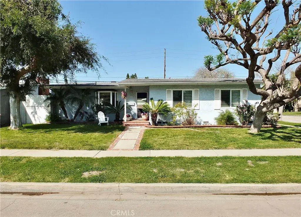 6151 E Wentworth, Long Beach