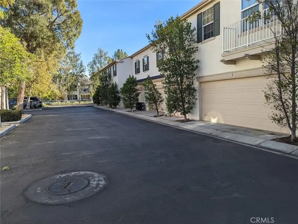 27009 Channel Lane 7, Valencia