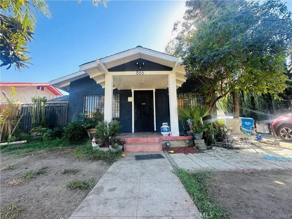 866 E 4th Street, Pomona