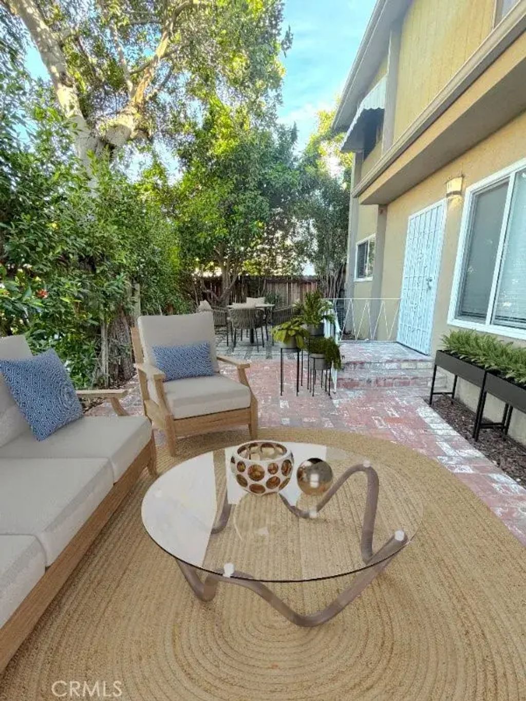 1040 N Sierra Bonita Avenue 1, West Hollywood