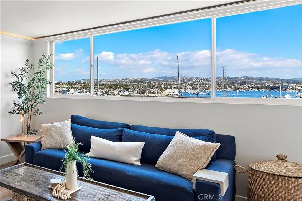 310 Fernando Street 303, Newport Beach
