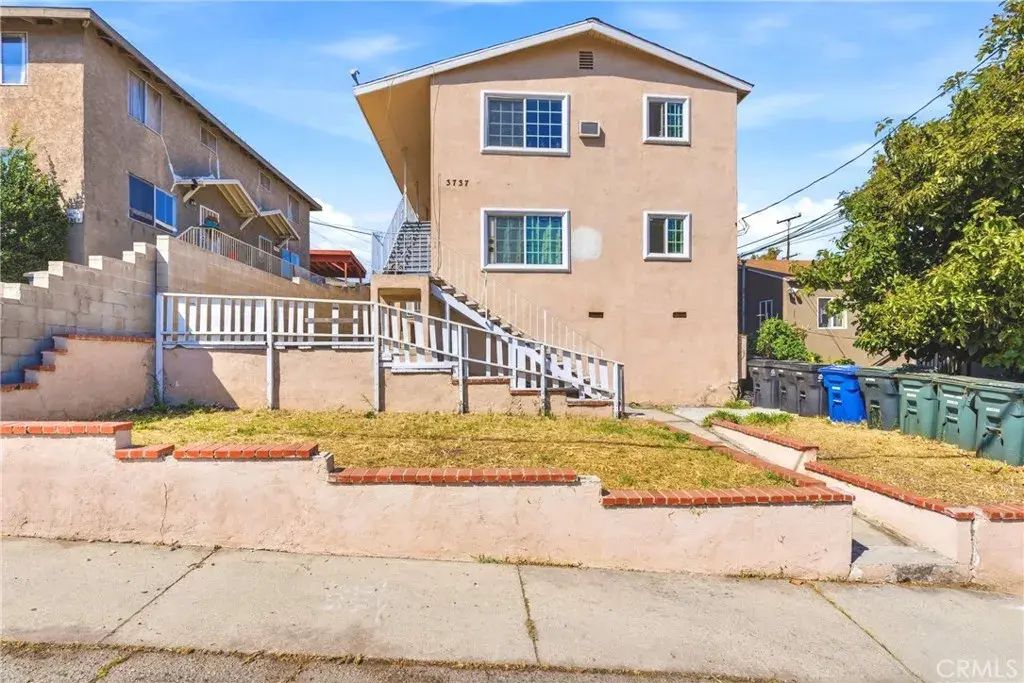3737 Whiteside, Los Angeles