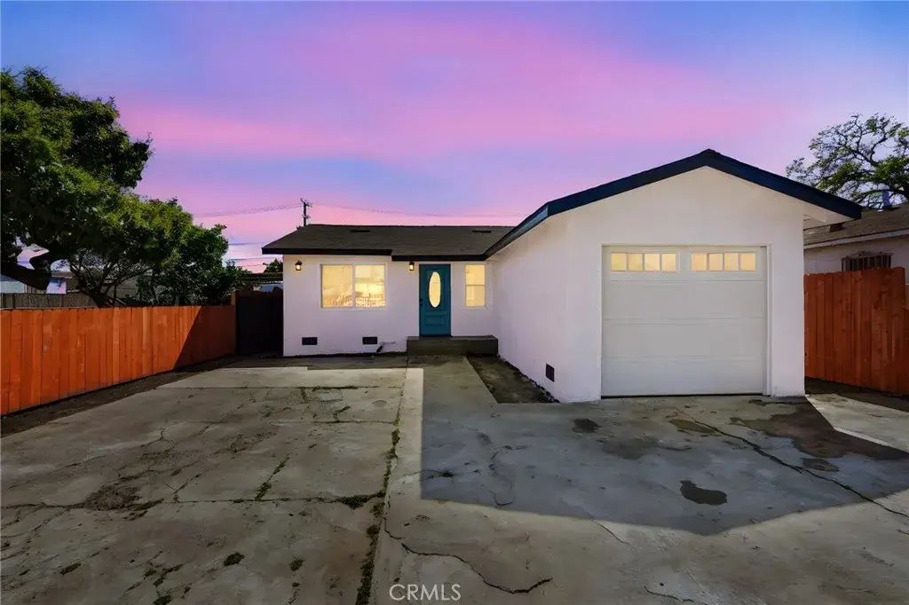 910 E 107th Street, Los Angeles