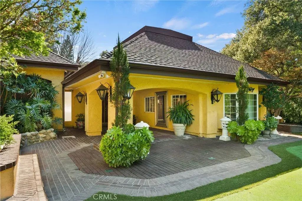 809 Highland Drive, La Canada Flintridge