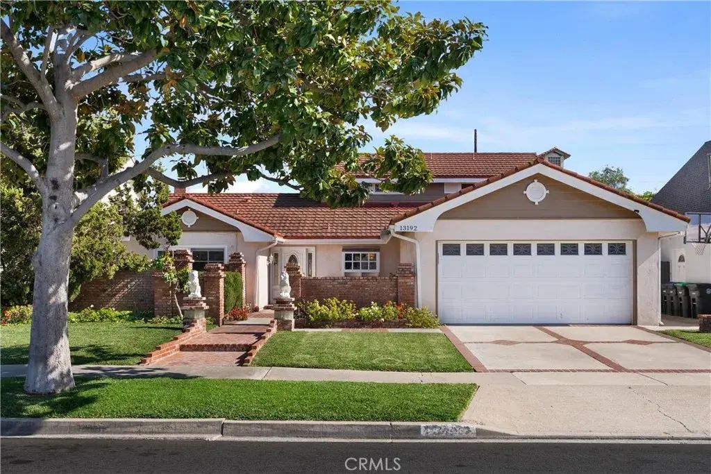 13192 Silver Birch, Tustin