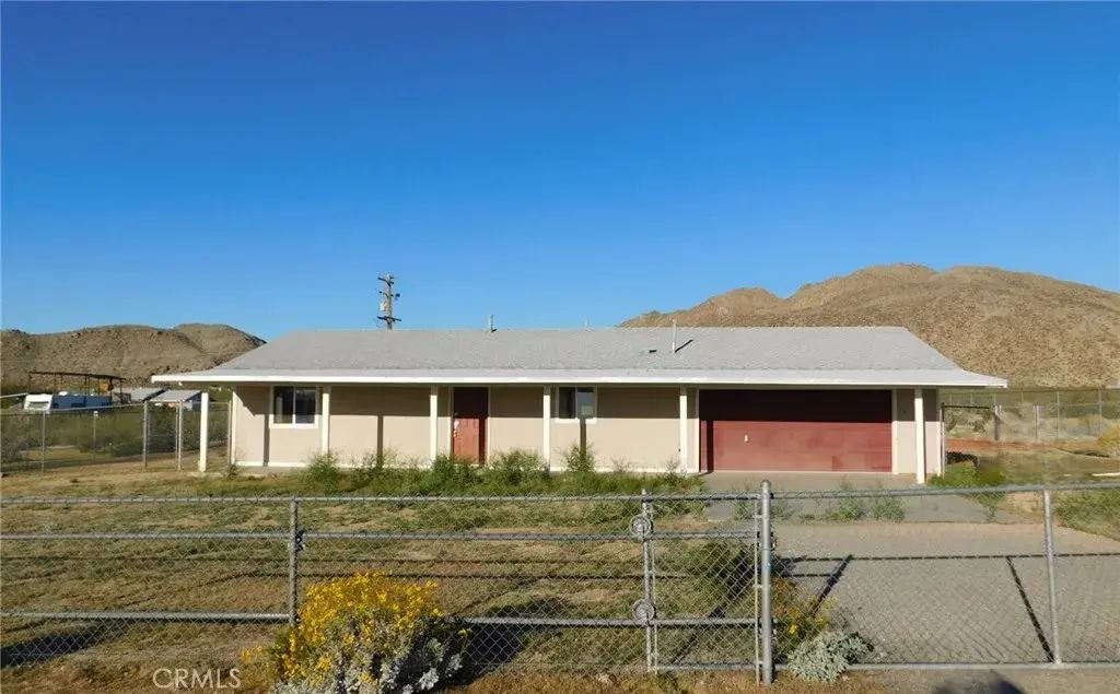 4510 Avenida La Candela, Joshua Tree