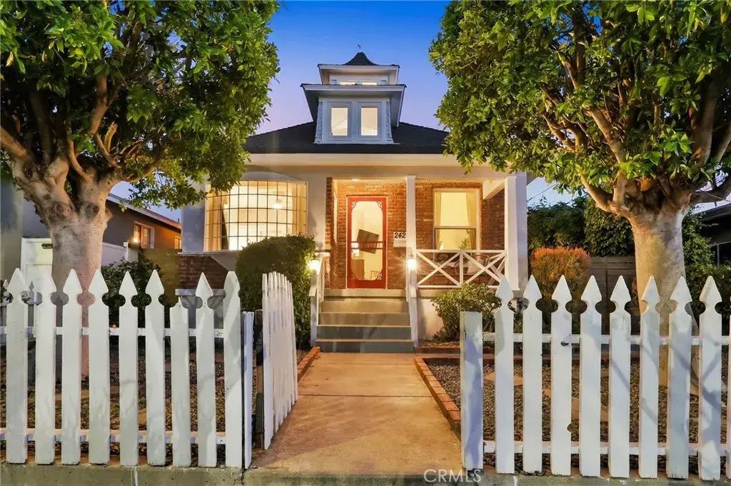 242 W 17th Street, San Pedro