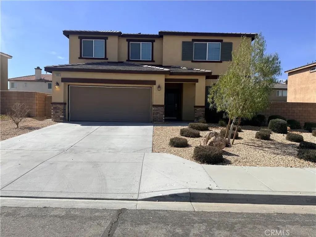 13886 Camino Cinco, Victorville