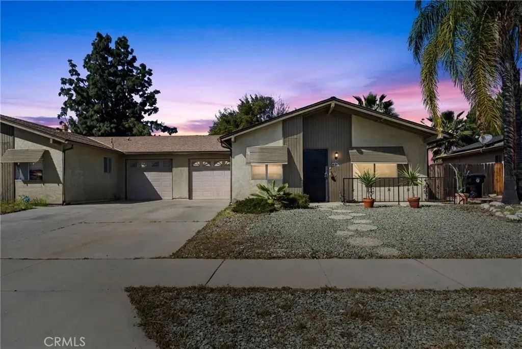 587 San Dimas, Hemet