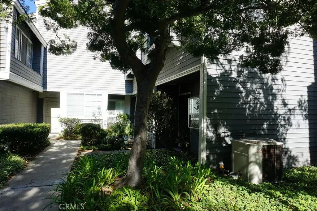 25391 Pine Creek Lane, Wilmington