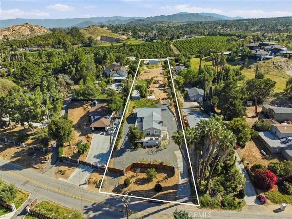 2317 Grace, Riverside