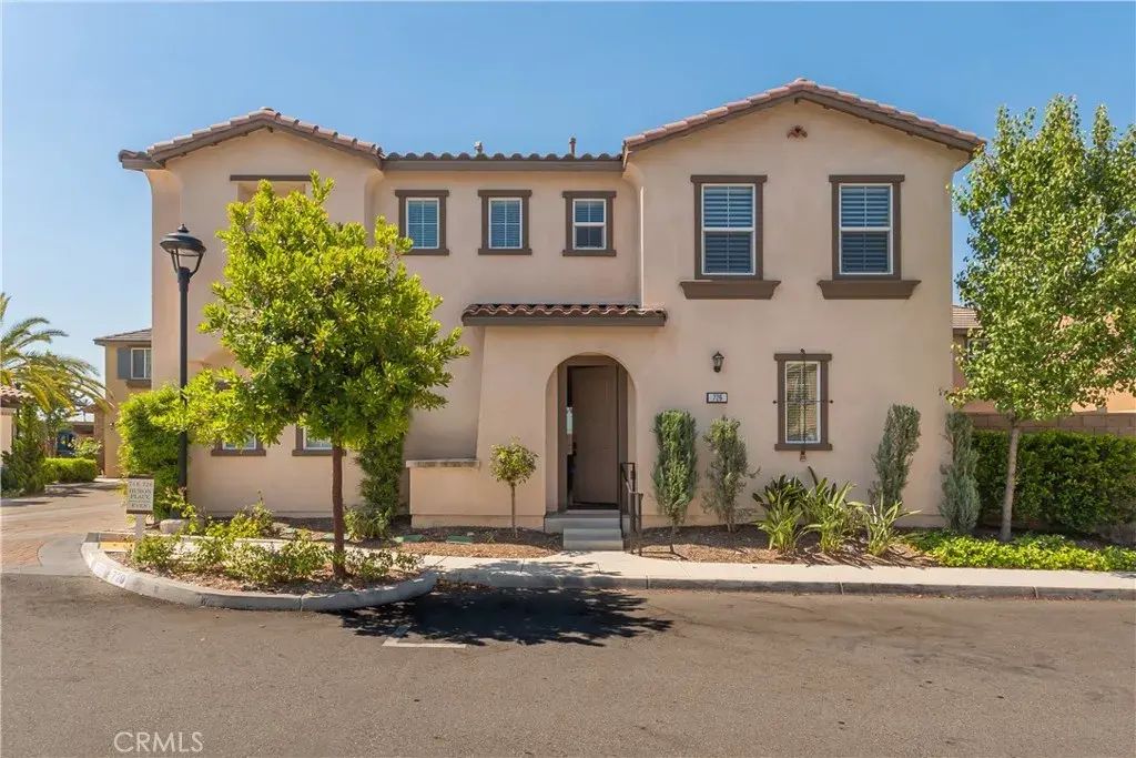 726 Huron, Claremont