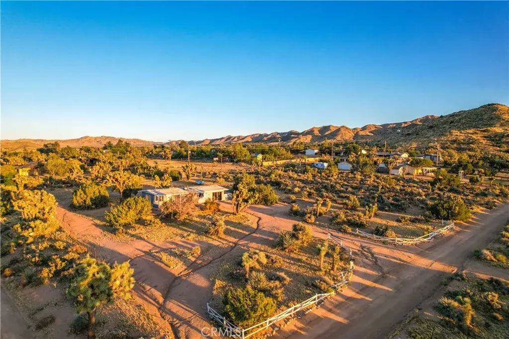 7985 Deer Trail, Yucca Valley