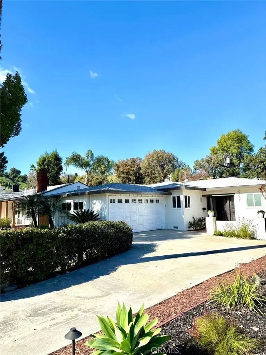 22051 San Miguel, Woodland Hills