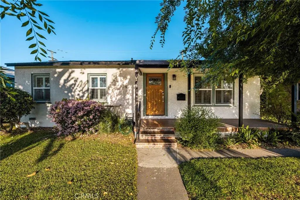 1908 Clark, Long Beach