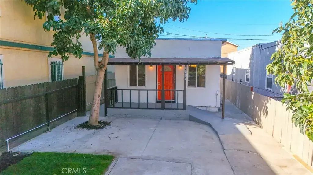 10515 S Main, Los Angeles