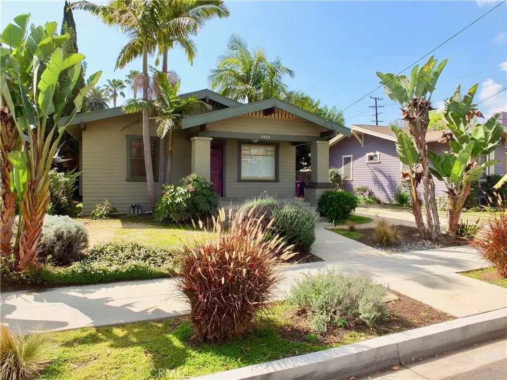 3620 E 6th Street, Long Beach
