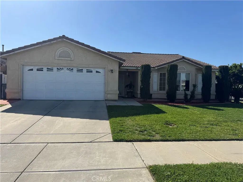 596 St Teresa Court, Merced