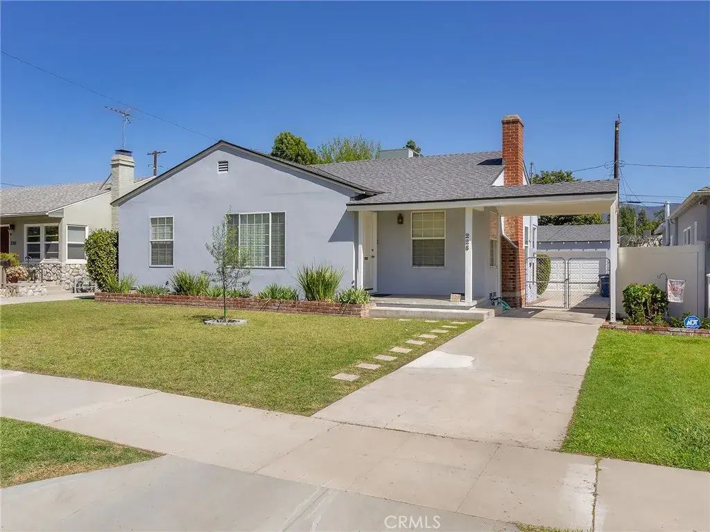 228 N Beachwood Drive, Burbank