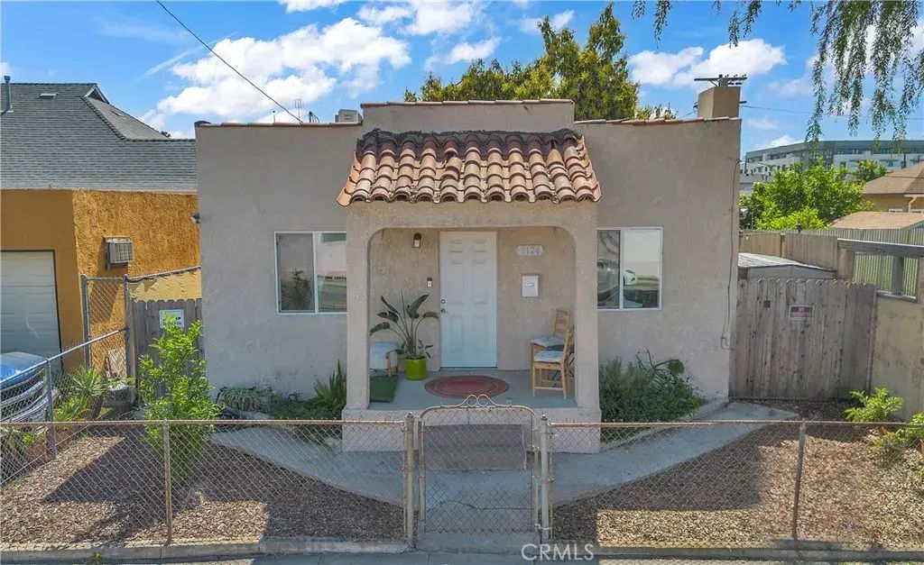 3124 Darwin, Los Angeles