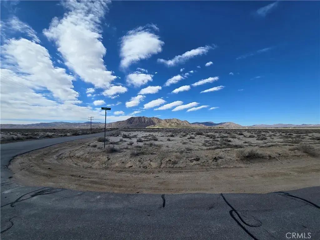 1 North Side, Lucerne Valley