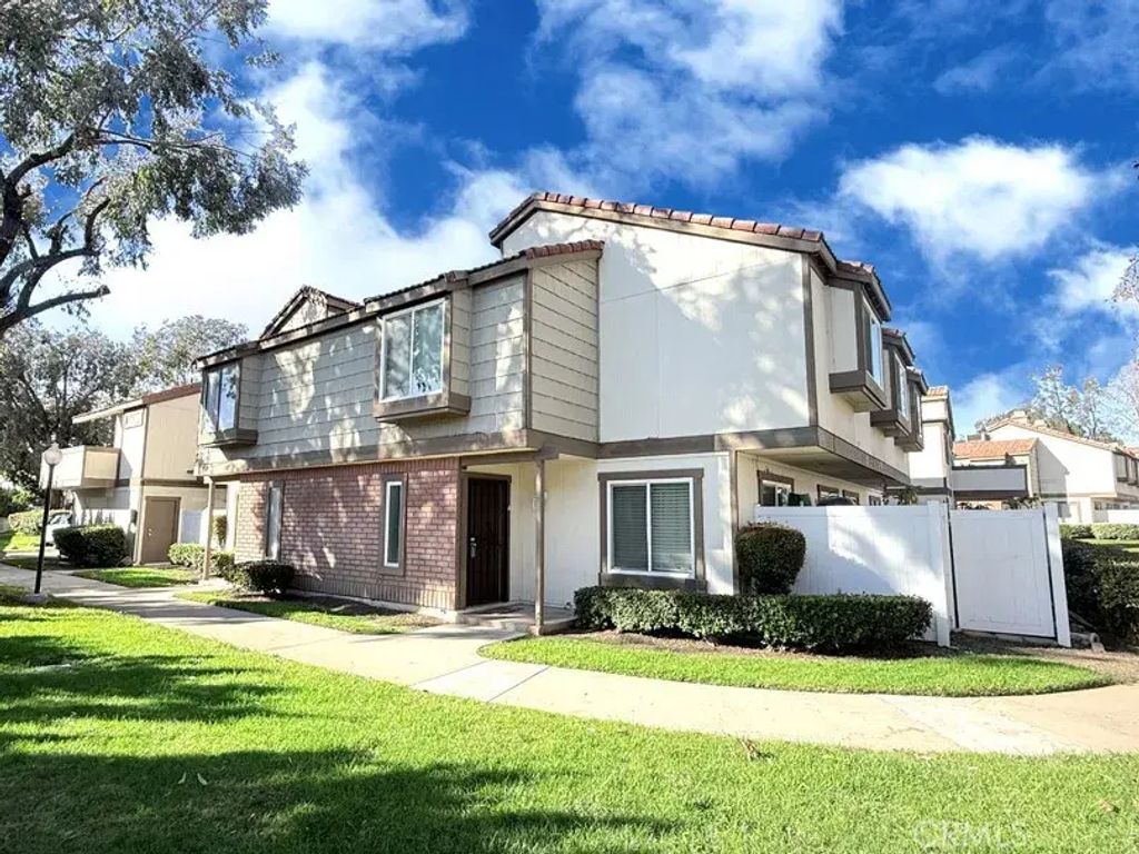 1230 S Cypress, Ontario
