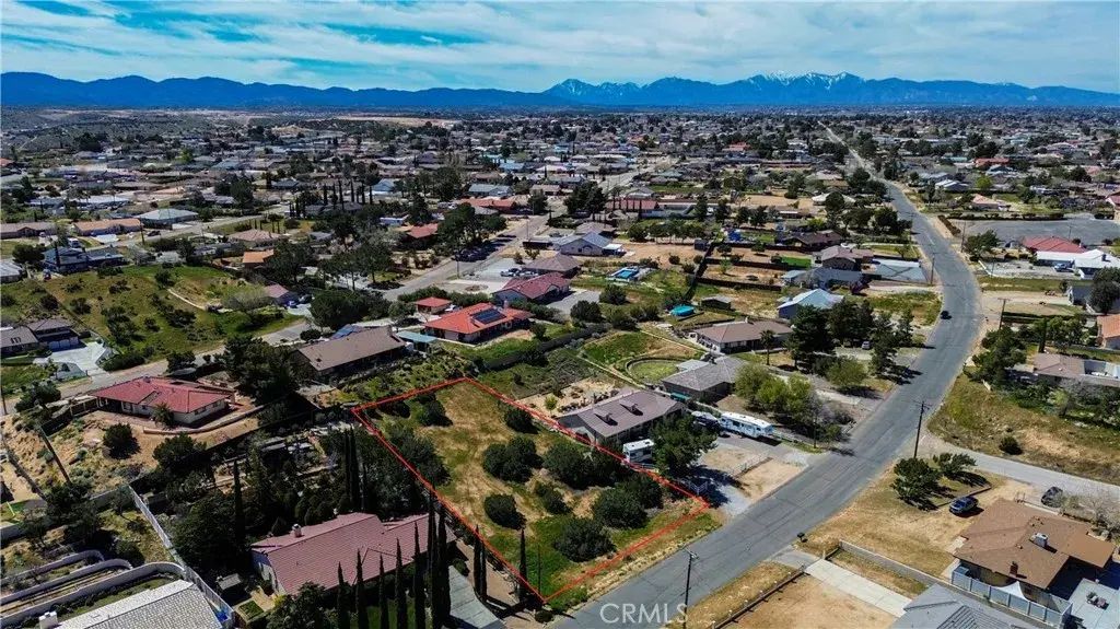 39833428 Fairburn, Hesperia