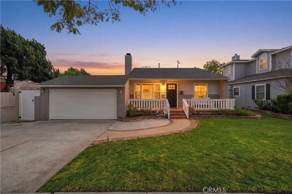5640 E Parkcrest, Long Beach