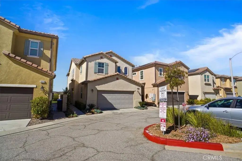19845 Via Kalban, Newhall