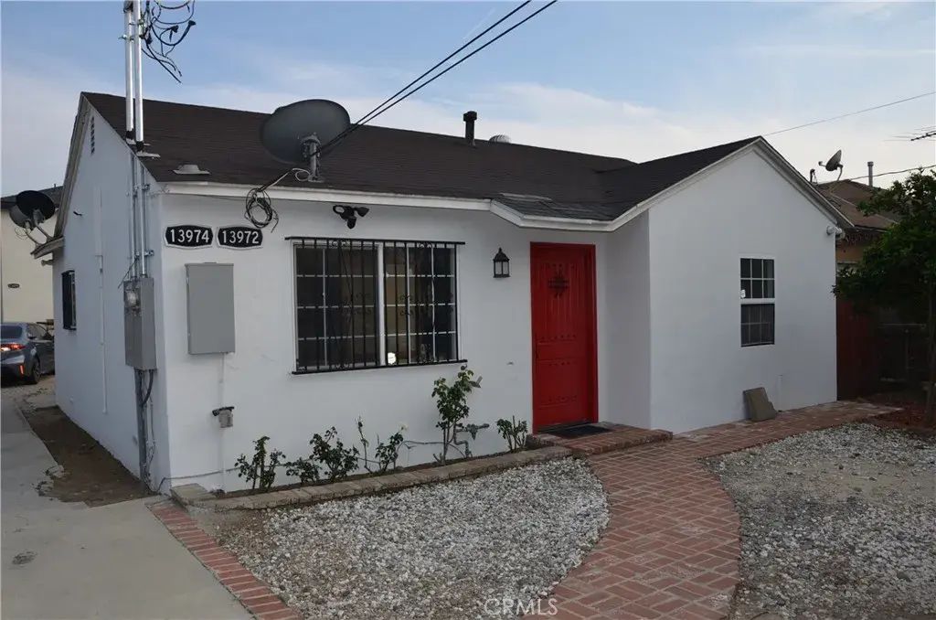 13972 Louvre, Pacoima