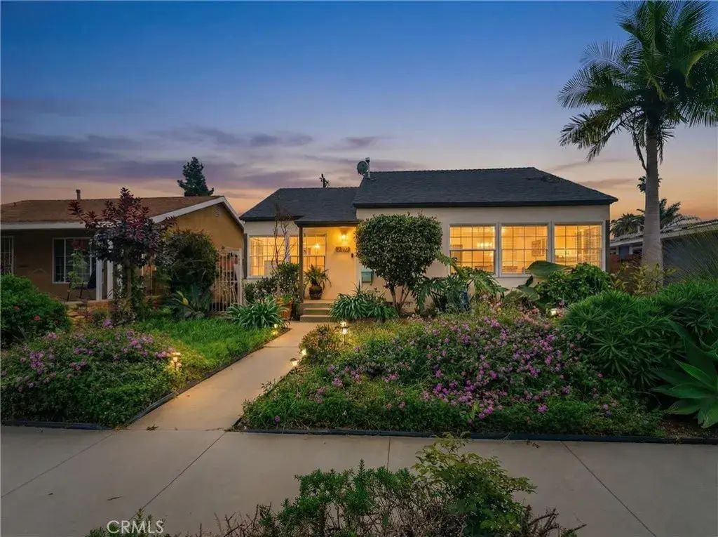 274 E 65th, Long Beach