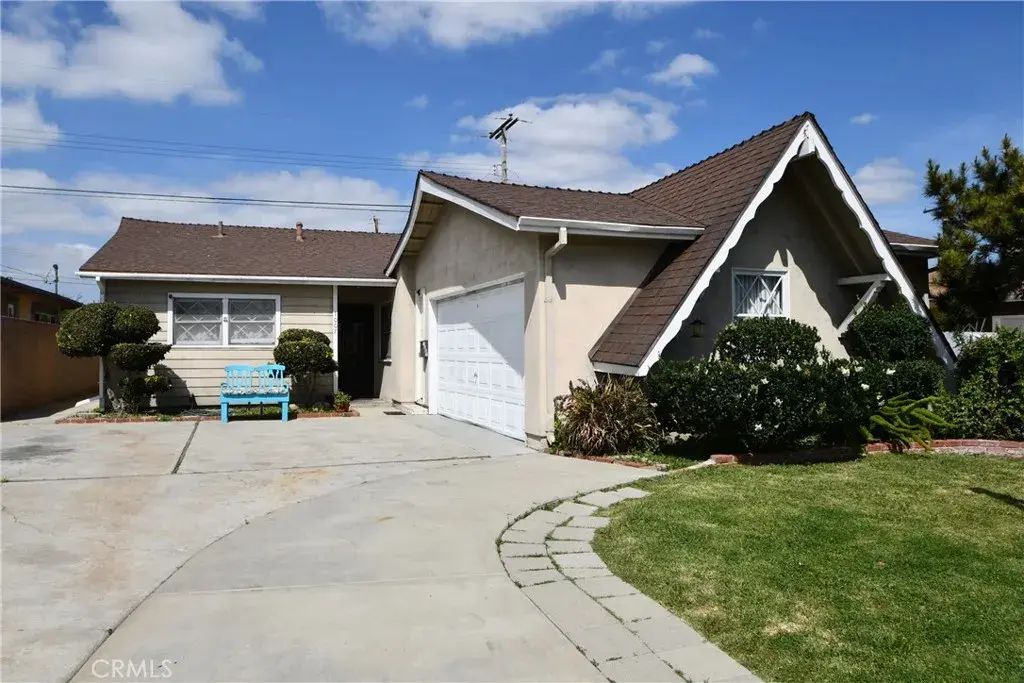 1007 W 213th, Torrance