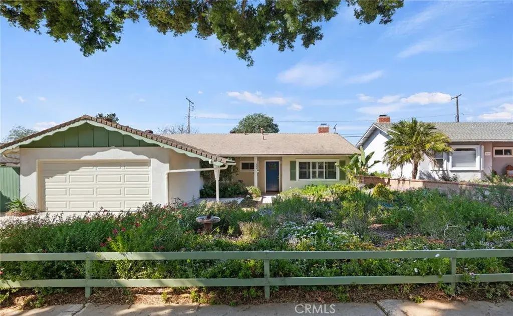 329 Bucknell Avenue, Ventura