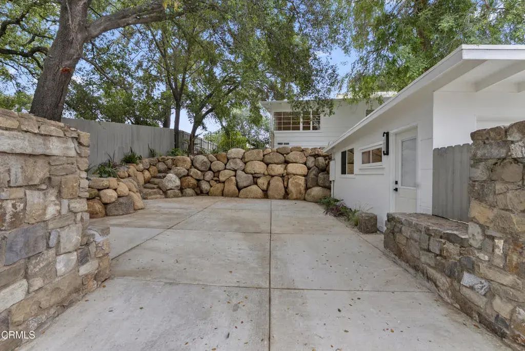 701 W Lomita Avenue, Ojai