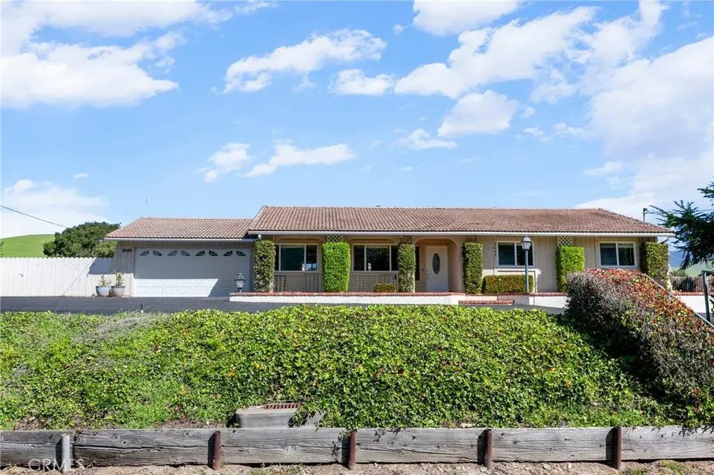 2649 Adobe, Morro Bay