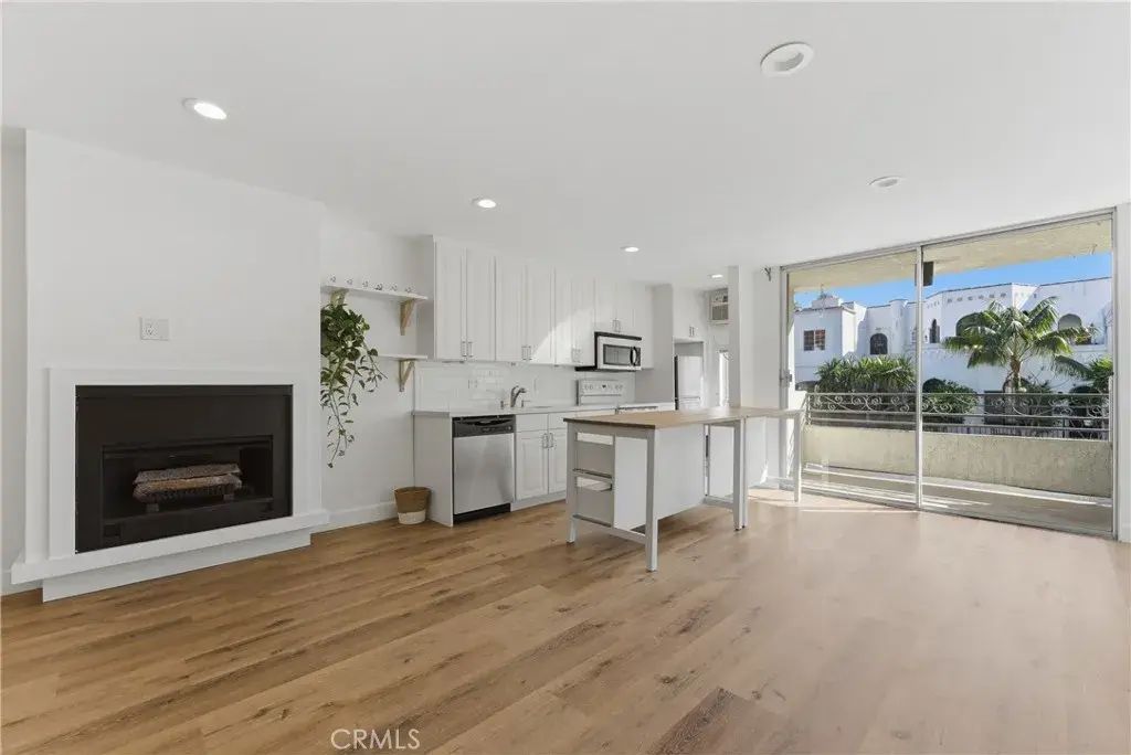 6151 Orange Street 107, Los Angeles