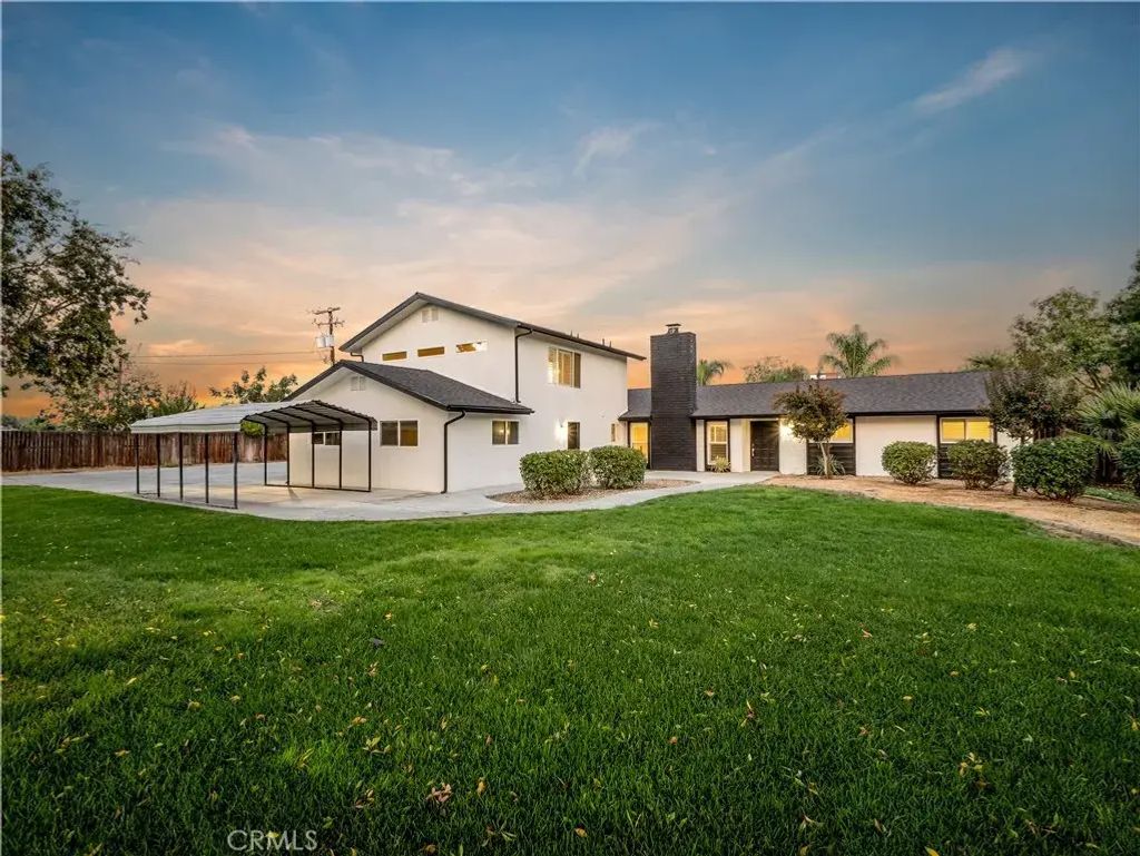 9226 N Fowler, Clovis