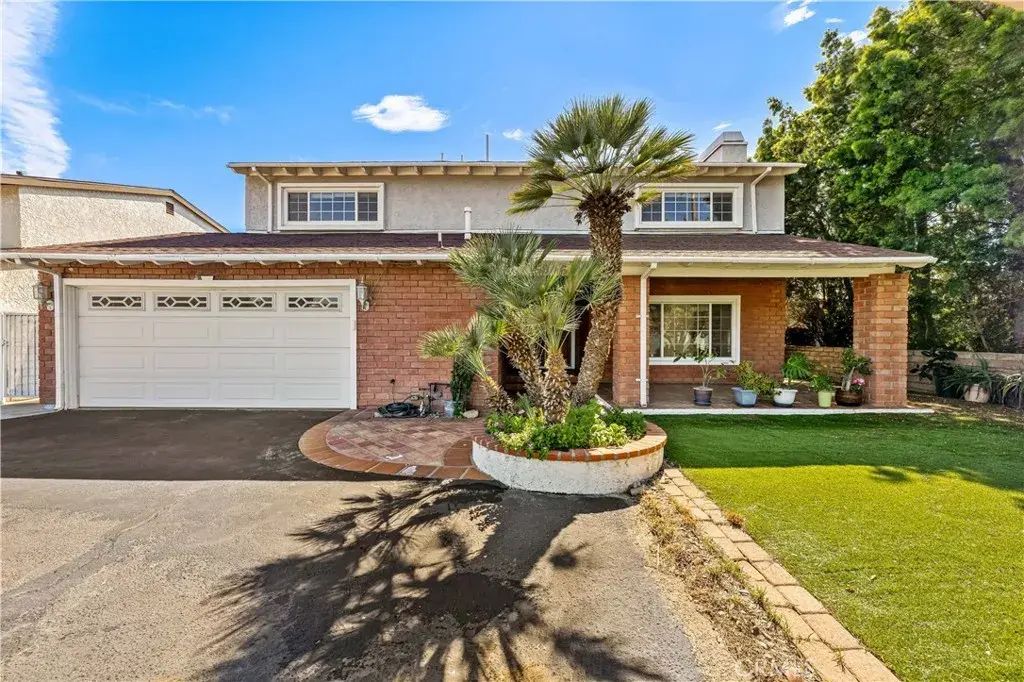 15846 Plummer Street, North Hills
