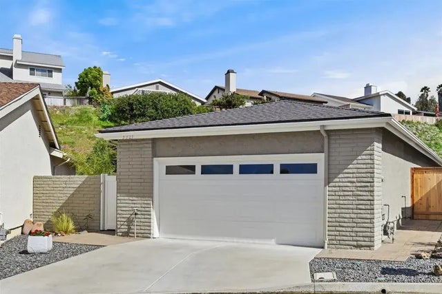 3327 Vivienda Circle, Carlsbad