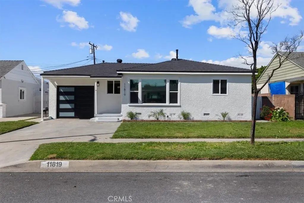11819 Summer Avenue, Norwalk