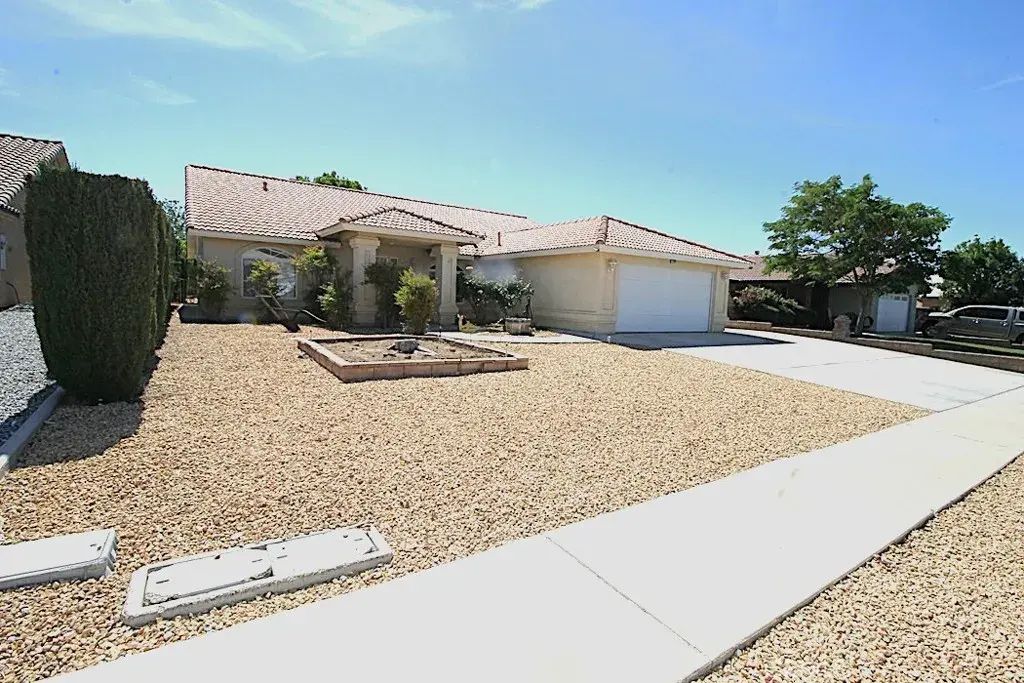 27241 Silver Lakes, Helendale