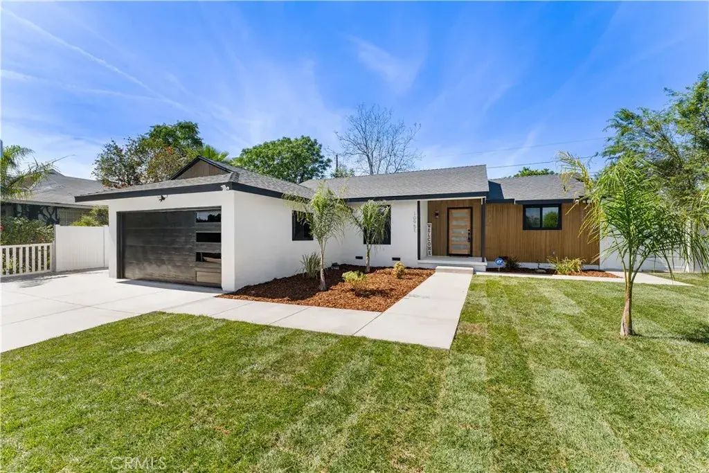 10951 Petit Avenue, Granada Hills