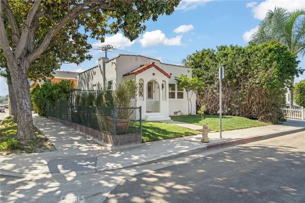 496 E 53rd, Long Beach